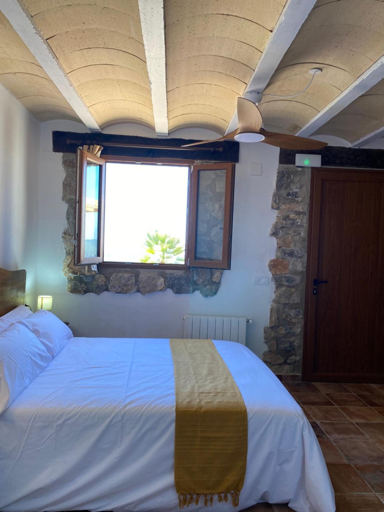 La Cueva De Miravet - Villa De Lujo En La Cima De La Montana Con Vistas Al Mar Cabanes  Extérieur photo